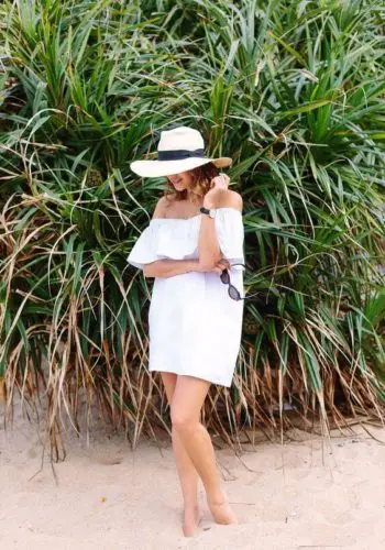 34 Beautiful White Sundresses for the Beach