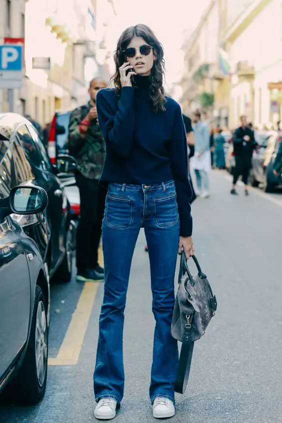 29 Best Women’s Flare Jeans Outfits coming IN this Season